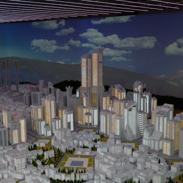 Small Worlds Tokyo (Odaiba), monde Evangelion et ville de Tokyo-3 en miniature