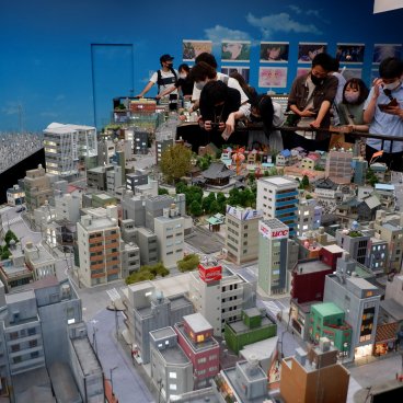 Small Worlds Tokyo (Odaiba), monde Sailor Moon et quartier Azabu-Juban en miniature