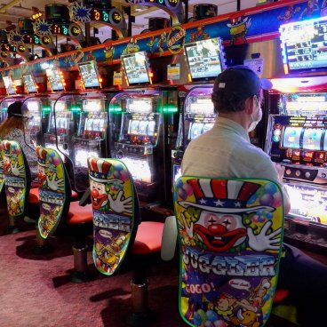 Salle du Pachinko Juraku au nord de Tokyo 2