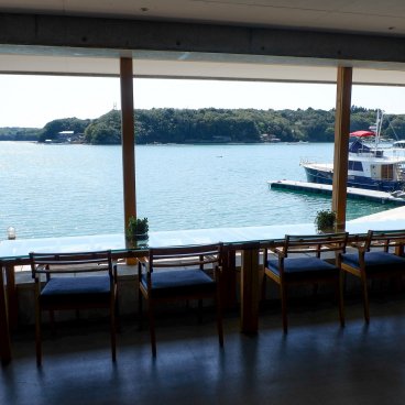 Basaratei (Shima, Ise), salon Sazanami avec vue sur la baie d'Ago