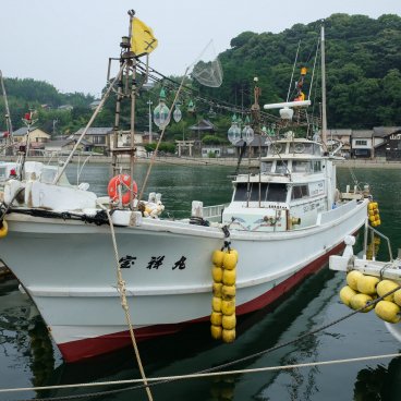 Karatsu (Saga, Kyushu), bateau de pêcheur au port de Yobuko