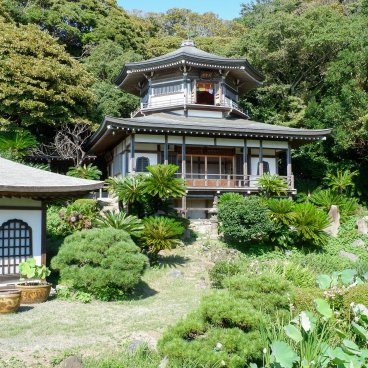 Komyo-ji (Kamakura), jardin Kishu Teien et pavillon Daishokaku du temple