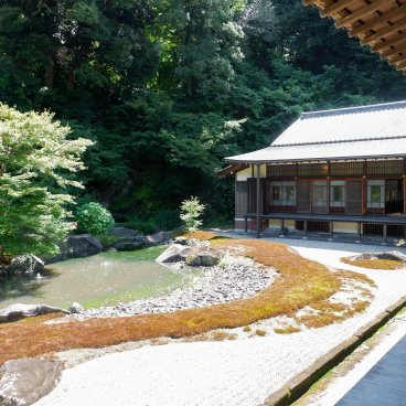 Engaku-ji (Kamakura), vue sur le jardin zen du pavillon Daihojo 2