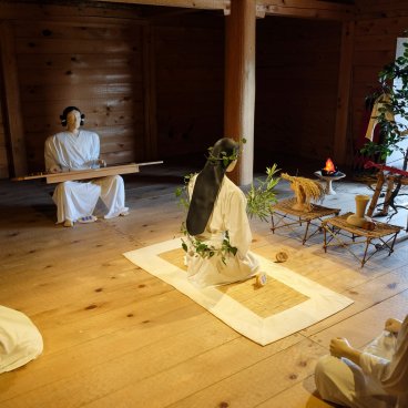 Site de Yoshinogari (Kanzaki, Saga), mis en scène d'un rituel de prière dans le sanctuaire principal