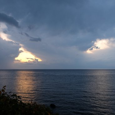  Shiretoko (Hokkaido), soleil couchant sur la mer d'Okhotsk