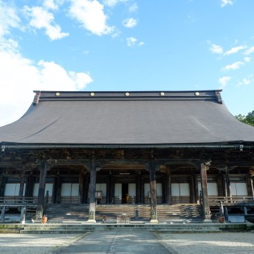 Inami (Nanto, Toyama), pavillon principal du temple Zuisen-ji