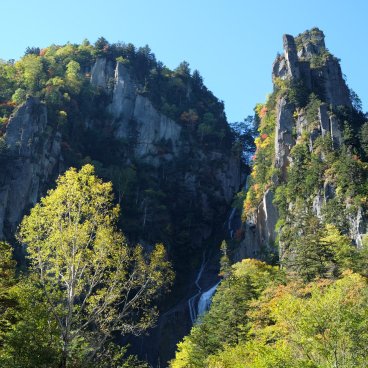 Daisetsuzan (Hokkaido), chutes d'eau Ginga no Taki et Ryusei no Taki à l'automne 2