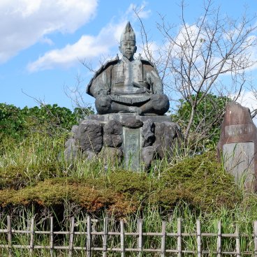  Randonnée Daibutsu (Kamakura), statue de Minamoto no Yoritomo au parc Genjiyama Koen