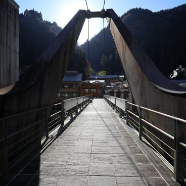 Tsuetate Onsen (Kumamoto), pont Tsuetate-bashi