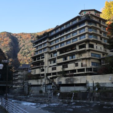 Tsuetate Onsen (Kumamoto), hôtel-ryokan Hizenya Tsuetate Kanko Hotel 