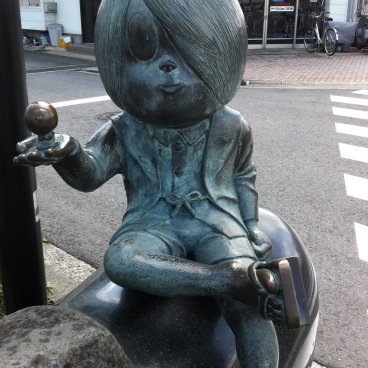 Sakaiminato (Tottori), statue de GeGeGe no Kitaro de Shigeru Mizuki dans la rue