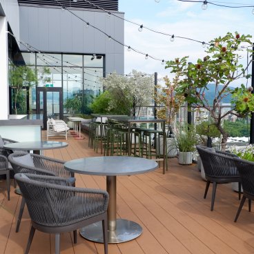 The Knot Hiroshima, bar Kei sur le toit-terrasse de l'hôtel