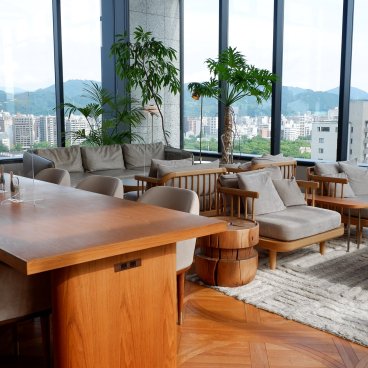 The Knot Hiroshima, bar Kei au dernier étage de l'hôtel 