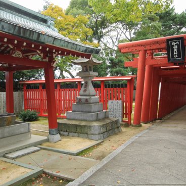 Château d'Imabari (Shikoku), sanctuaire Fukiage Inari-jinja