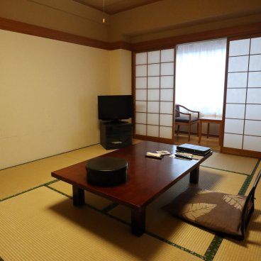 Oniyama Hotel (Beppu), chambre standard de l'hôtel à la japonaise sur tatami