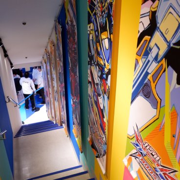 Namco Akihabara (Tokyo), accès par escalier au sous-sol B1F