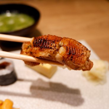 Otaru Masazushi Ginza (Tokyo), sushi à l'anguille