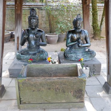 Shibamata (Katsushika, Tokyo), statues bouddhistes au temple Taishakuten