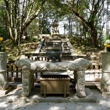 Toshodai-ji (Nara), mausolée Kaizangobyo (tombe de Ganjin)