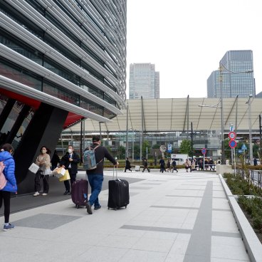 Yaesu (Tokyo), le long de Yanmar Tokyo face à la gare