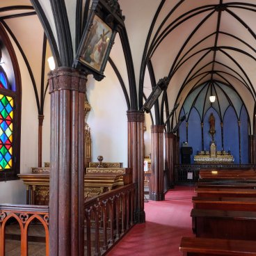 Église Oura (Nagasaki), intérieur de la basilique catholique