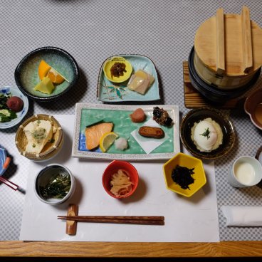 Yamabiko Ryokan (Kurokawa Onsen), petit-déjeuner japonais traditionnel
