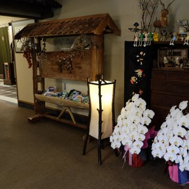 Yamabiko Ryokan (Kurokawa Onsen), décoration traditionnelle et saisonnière