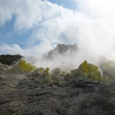 Parc national Akan-Mashu (Hokkaido), soufrière au pied du volcan Iozan