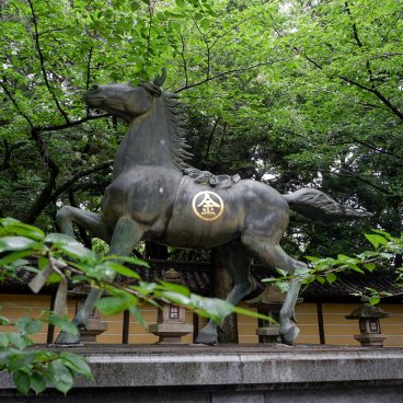 Kotohira-gu (Shikoku), Statue de cheval