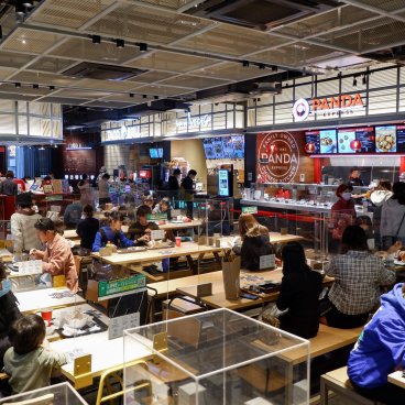 Parc Miyashita (Tokyo), aire food court du complexe