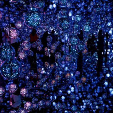 teamLab Borderless (Azabudai Hills, Tokyo), Bubble Universe multicolore 2