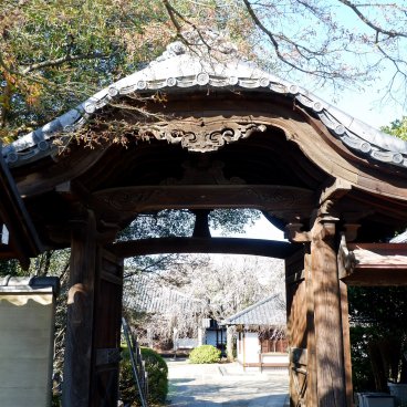 Cimetière de Yanaka (Tokyo), porte du temple Tenno-ji