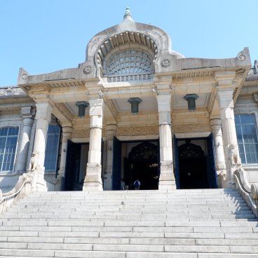 Tsukiji Hongan-ji (Tokyo), vue sur le pavillon principal Hondo du temple 3