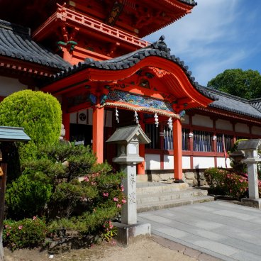 Dogo Onsen (Matsuyama), Sanctuaire Isaniwa-jinja
