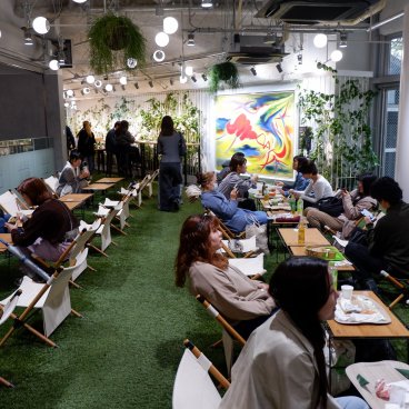 Tokyu Plaza Harajuku (Harakado), aire de pique-nique en intérieur au 5F