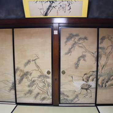 Résidence Wada (Shirakawa-go), peintures traditionnelles sur portes Fusuma