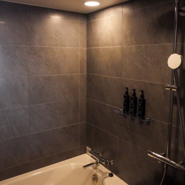 The Royal Park Hotel Iconic Nagoya, salle de bains de la chambre Standard Superior Twin