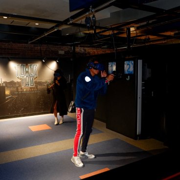 Tokyo Joypolis (Odaiba), jeu de tir virtuel TOWER-TAG VR e SPORTS