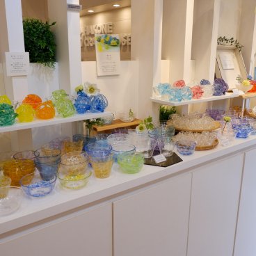 Hakone Crafthouse, vente d'objets artisanaux japonais en verre