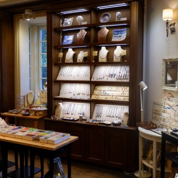 Hakone Crafthouse, vente de bijoux en perles de verre artisanales 