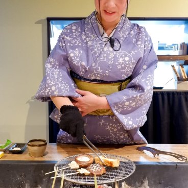 Kagurazaka Irori Yakiniku Gion (Tokyo), cuisson au charbon de bois et foyer traditionnel Irori 3