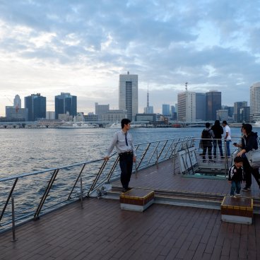 Croisière Hotaluna (Tokyo), panorama urbain depuis le toit-terrasse du bateau 2