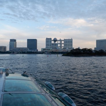 Croisière Hotaluna (Tokyo), vue sur Odaiba à bord du bateau