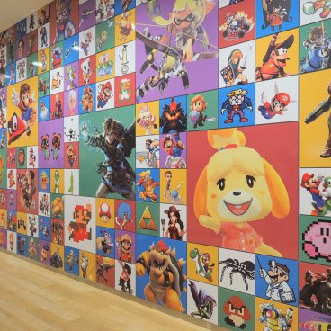 Nintendo Museum (Uji), mur à l'effigie des personnages des jeux video de Nintendo