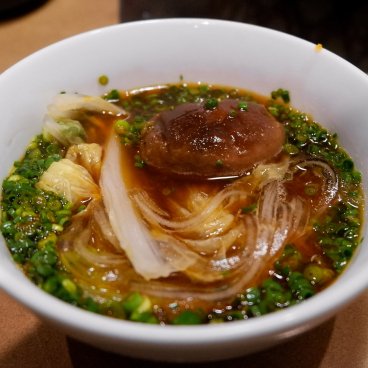 Guenpin Kagurazaka (Tokyo), fondue fugu nabe 2