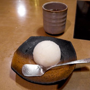 Guenpin Kagurazaka (Tokyo), boule de glace en dessert