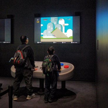Nintendo Museum (Uji, Kyoto), espace Big Controller, jeux avec manettes géantes 