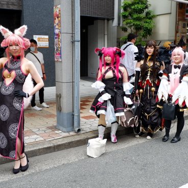 Nipponbashi Street Festa (Osaka), cosplayeuses dans la rue