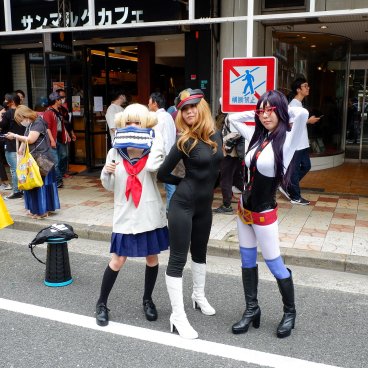 Nipponbashi Street Festa (Osaka), cosplayeuses dans la rue 2