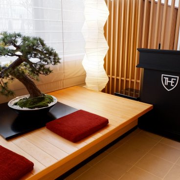 The Royal Park Hotel Kyoto Umekoji, décoration du hall d'accueil de l'hôtel